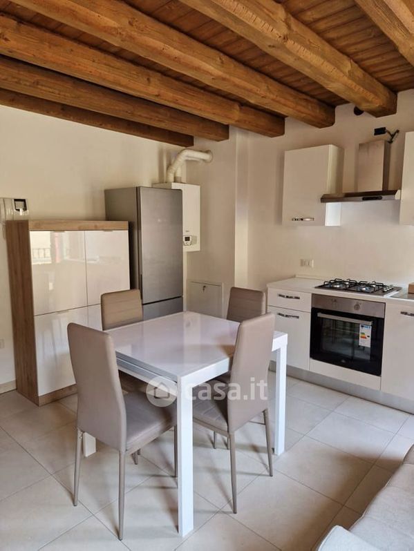 Appartamento in Affitto in Via Giosuè Carducci a Adria