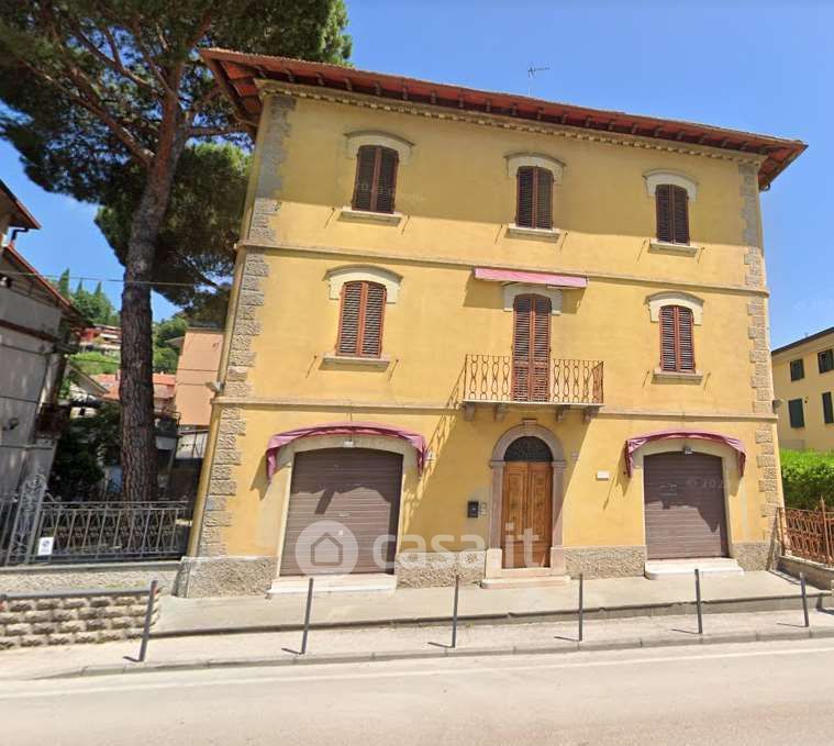 Palazzo in Vendita in a Perugia