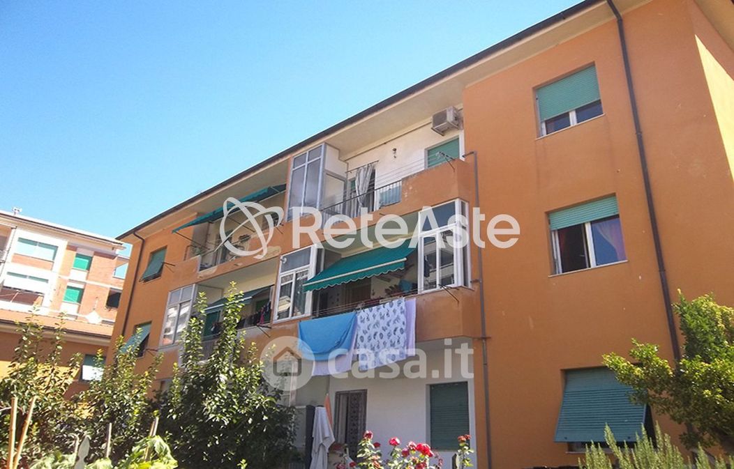 Appartamento in Vendita in Via Filippo Venuti a Livorno
