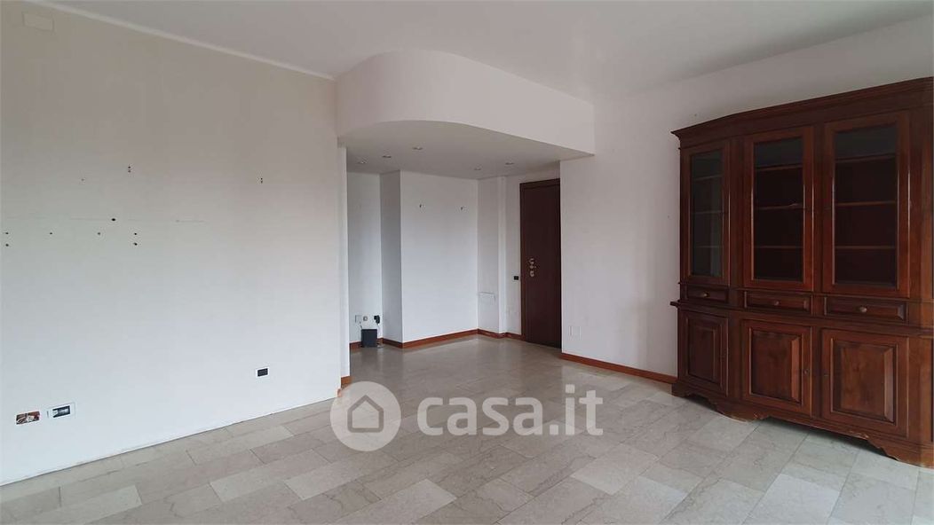Appartamento in Vendita in Viale Certosa 26 a Milano