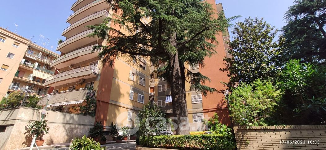Appartamento in Vendita in Viale Privato delle Mimose a Napoli