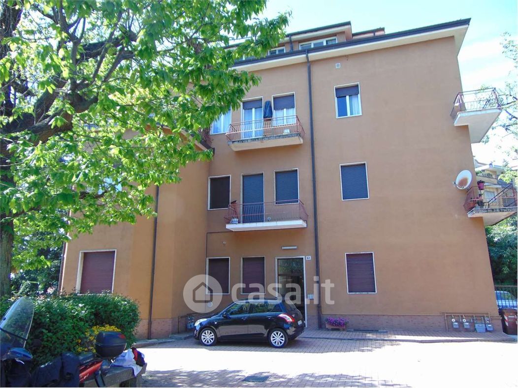 Appartamento in Vendita in Via Enrico Cernuschi 63 a Varese