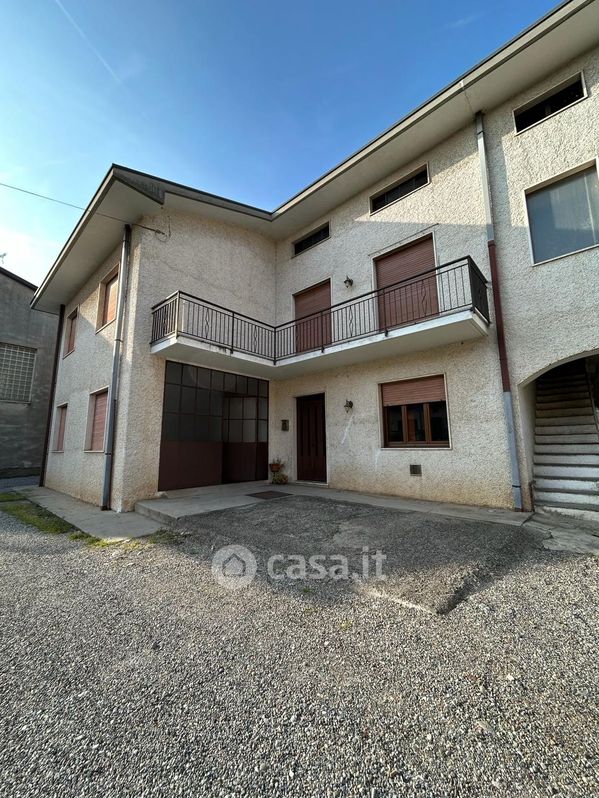 Casa indipendente in Vendita in Via Cascina Restelli 9 a Limido Comasco