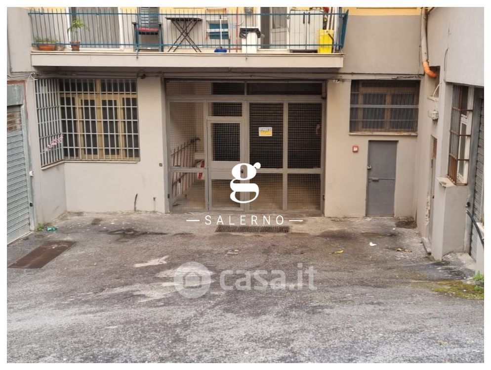 Garage/Posto auto in Vendita in Via Raffaele Fatigati a Salerno