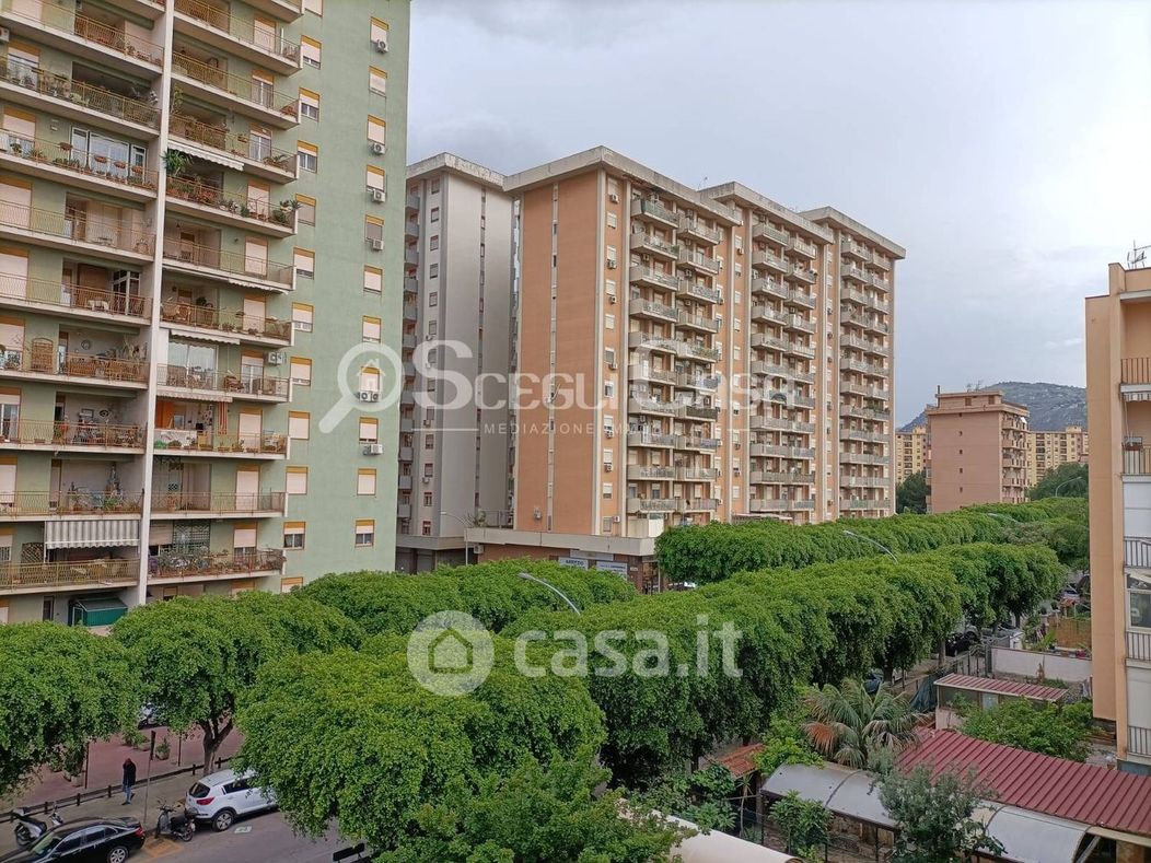 Appartamento in Vendita in Via Giorgio Maniace 1 a Palermo