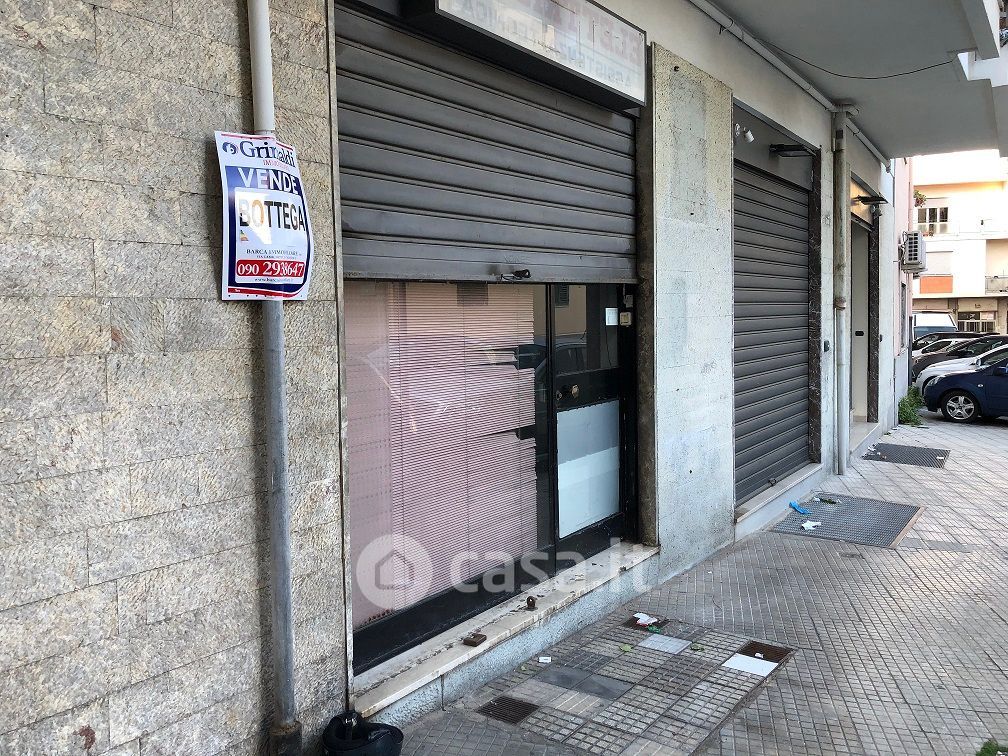 Negozio/Locale commerciale in Vendita in Via Mamertini 106 a Messina