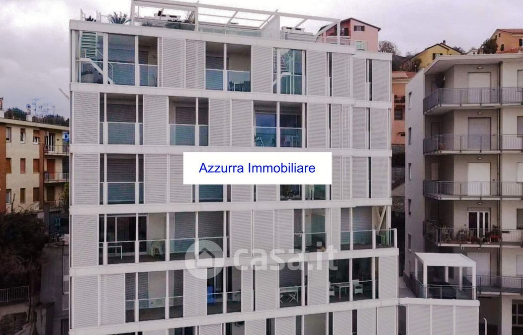 Appartamento in Vendita in Via Caviglia a Finale Ligure