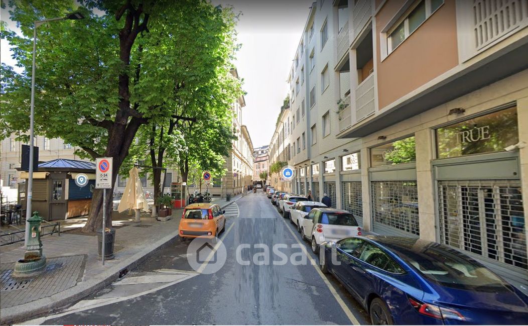 Appartamento in Vendita in Via San Sisto a Milano