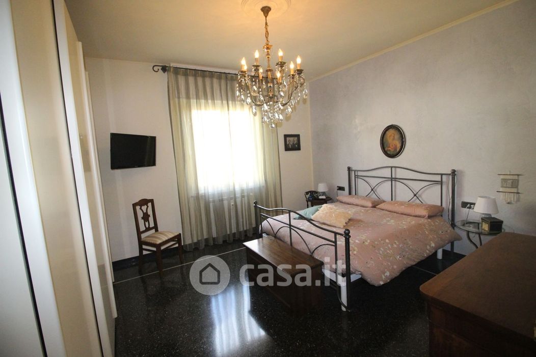 Appartamento in Vendita in Via TRIORA 48 a Genova