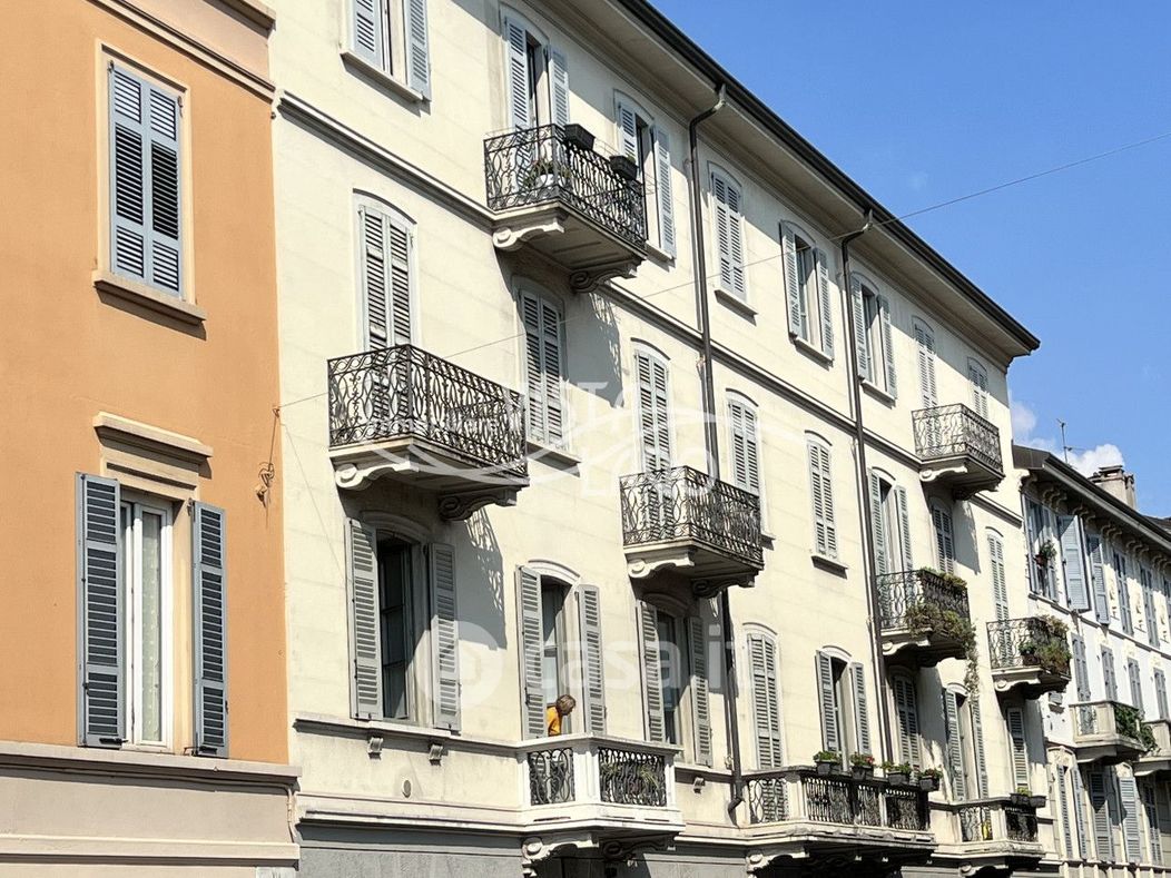 Appartamento in Vendita in Via Luigi Cadorna a Como