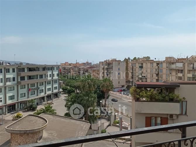 Appartamento in Vendita in Via Temesa a Reggio Calabria