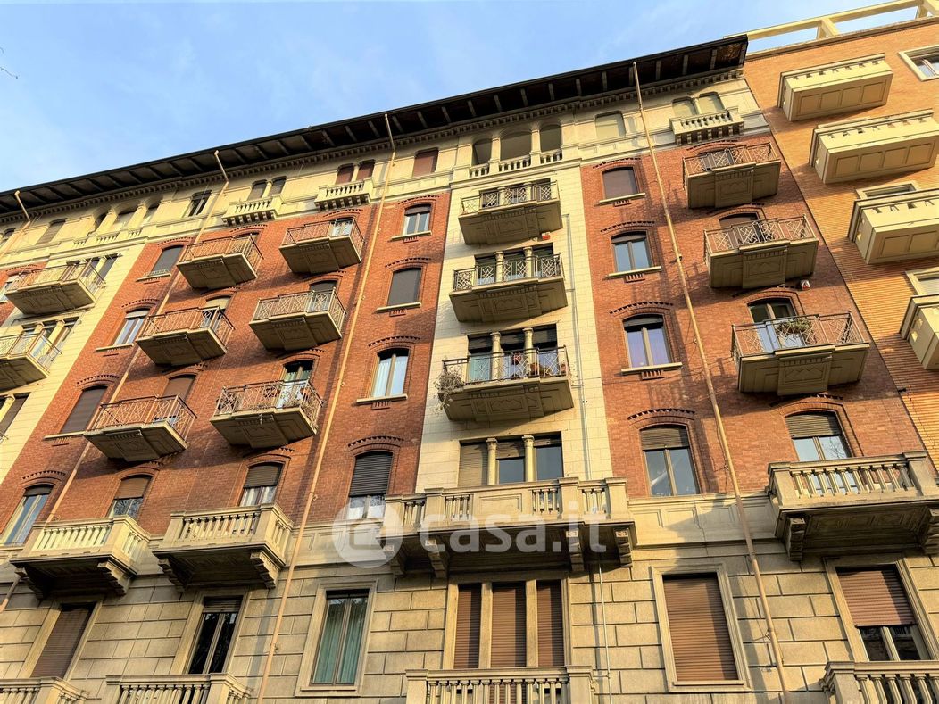 Appartamento in Vendita in Corso Galileo Ferraris 145 a Torino