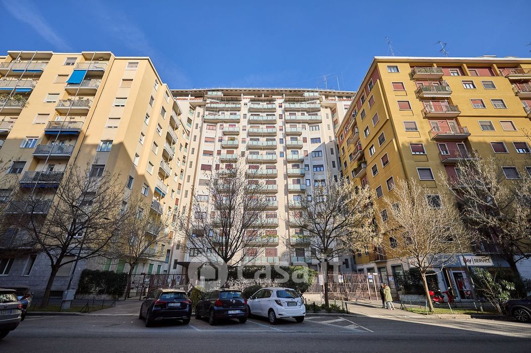 Appartamento in Vendita in Via Giorgio Washington 85 a Milano