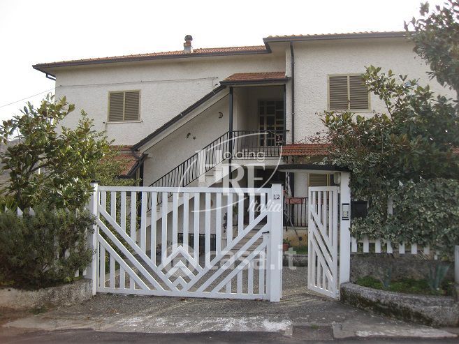 Villa in Vendita in C/da Cuculo Borgo Partenope 12 a Cosenza