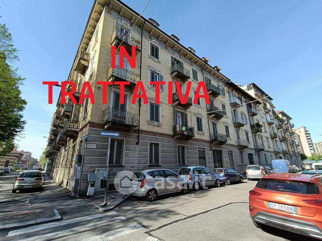 Appartamento in Vendita in Via Urbino 6 a Torino