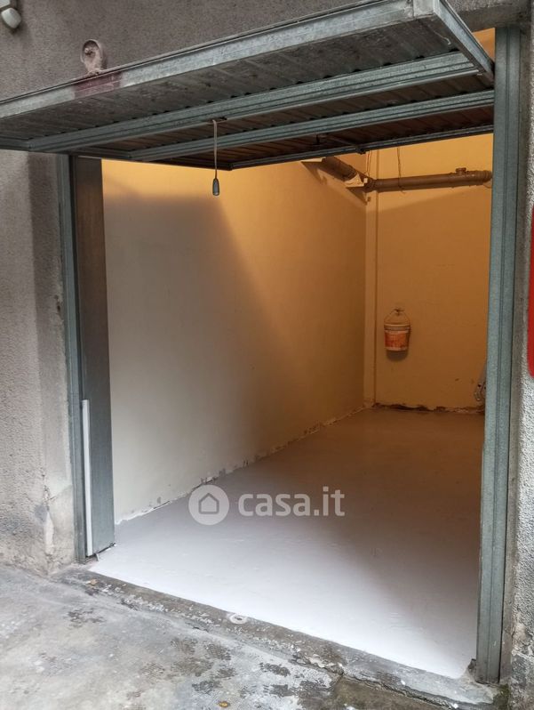 Garage/Posto auto in Vendita in Via Padova a Milano