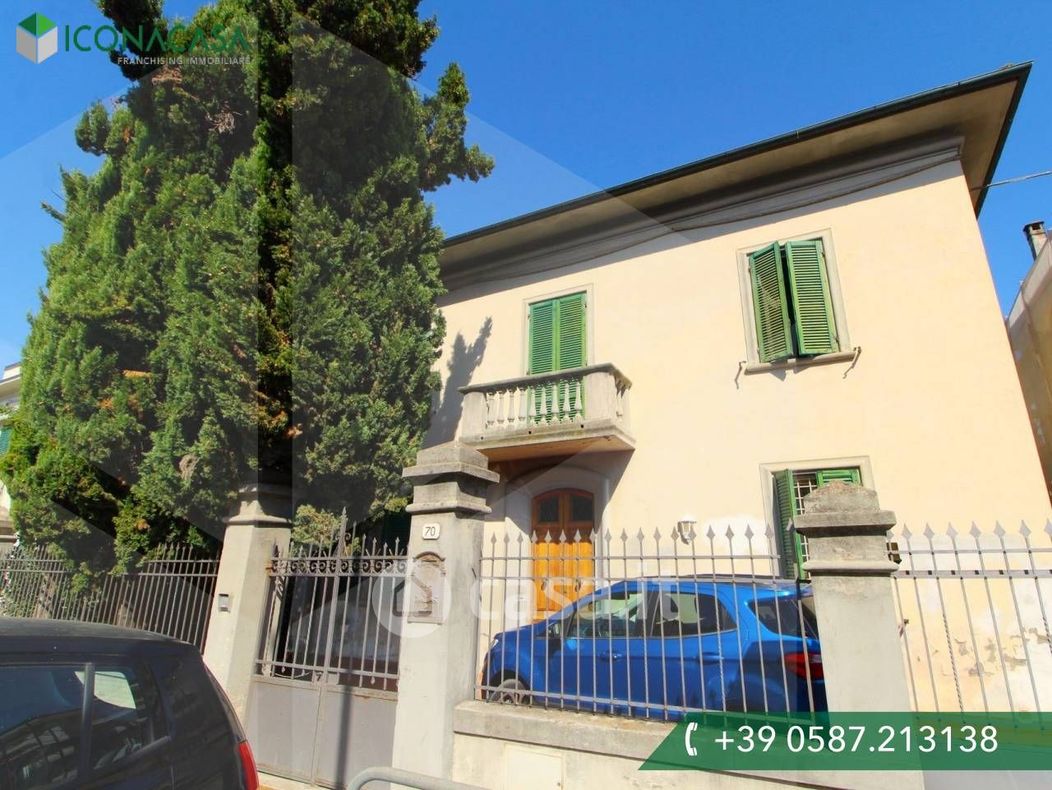 Villa in Vendita in Viale Rinaldo Piaggio a Pontedera