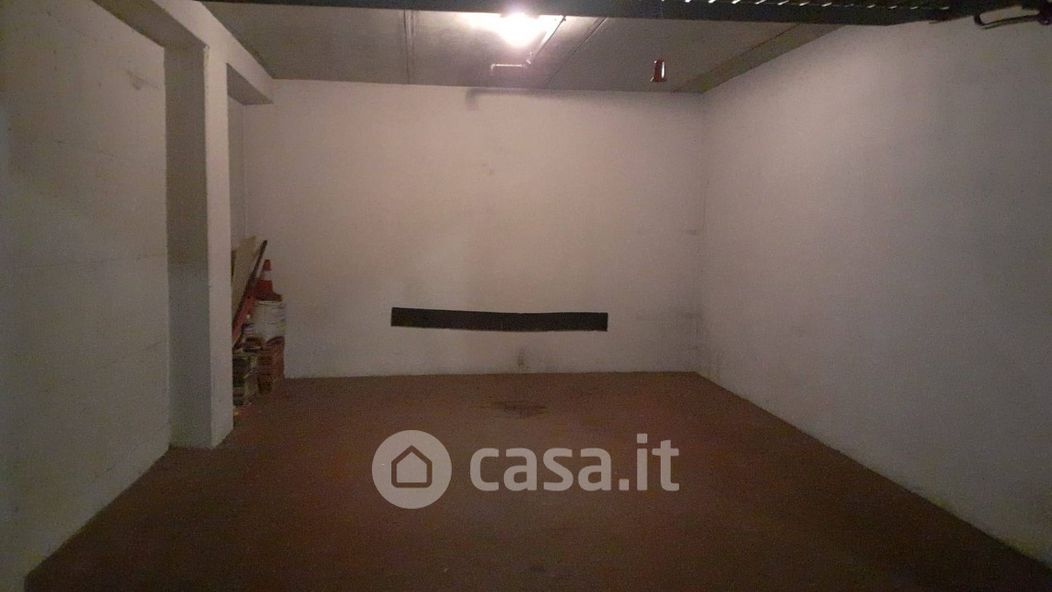 Garage/Posto auto in Affitto in Viale Mentana a Parma