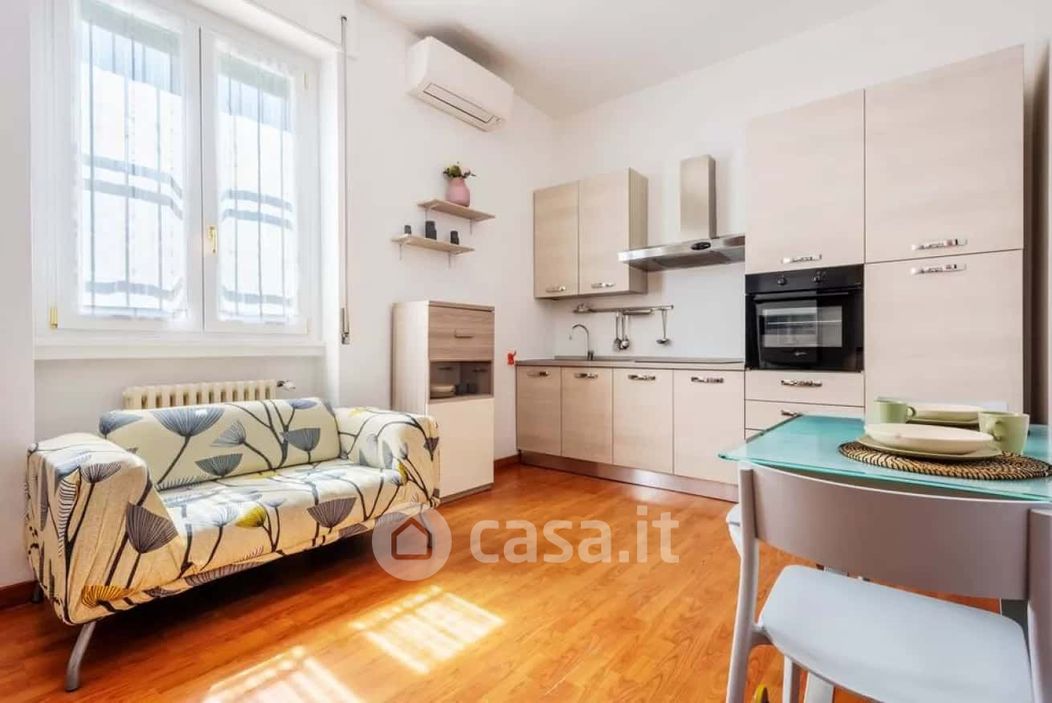 Appartamento in Affitto in Via Emilio Morosini 27 A a Milano