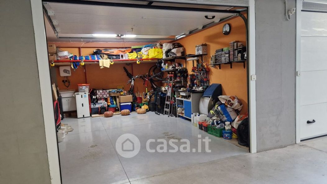 Garage/Posto auto in Vendita in Via Telemaco Signorini 25 a Firenze