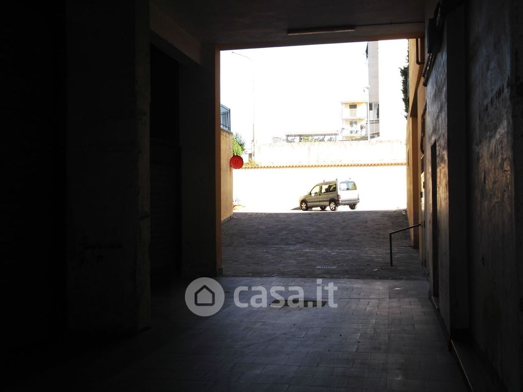 Garage/Posto auto in Affitto in Via Guglielmo Oberdan a Afragola