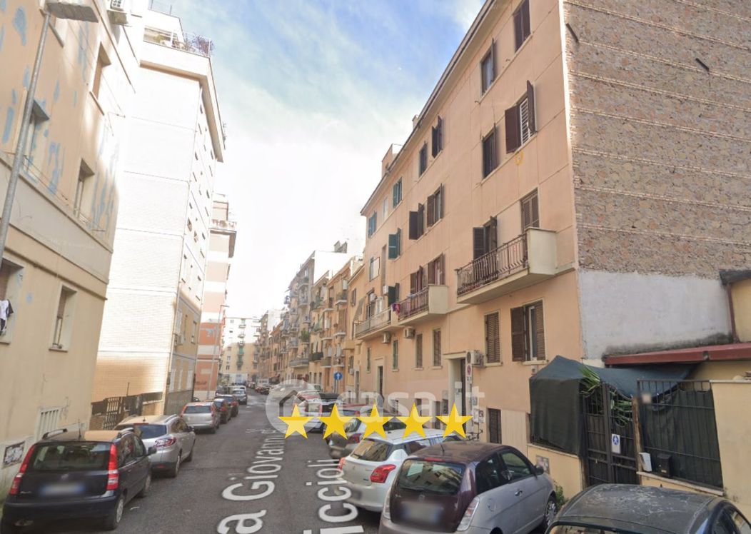 Appartamento in Vendita in Via Giovanni Battista Riccioli a Roma