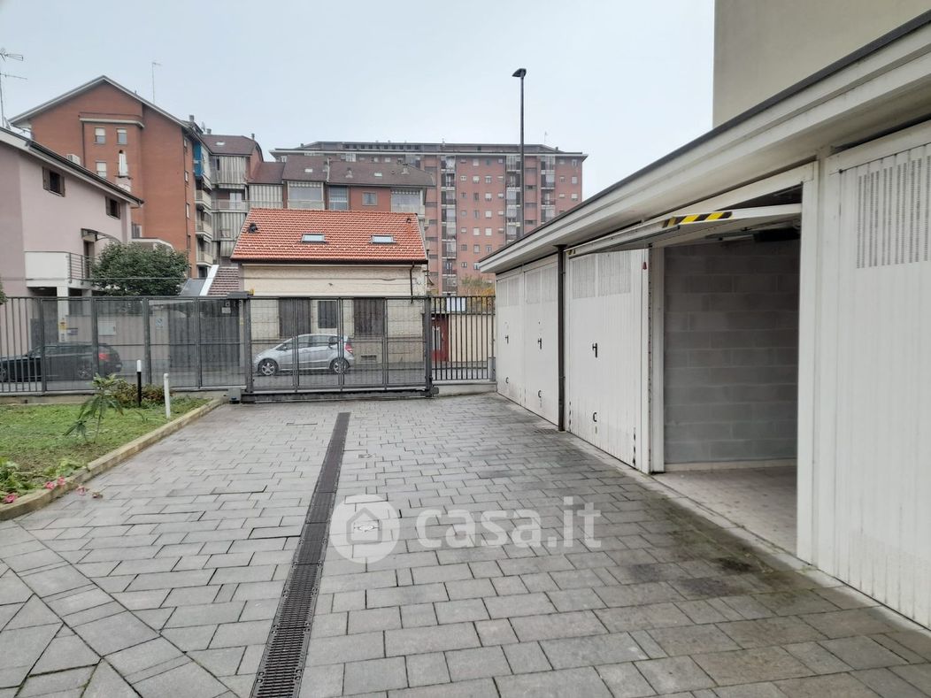 Garage/Posto auto in Vendita in Via VISTRORIO 51 / B a Torino