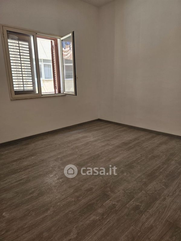 Appartamento in Vendita in Via Alcide de Gasperi a Palermo