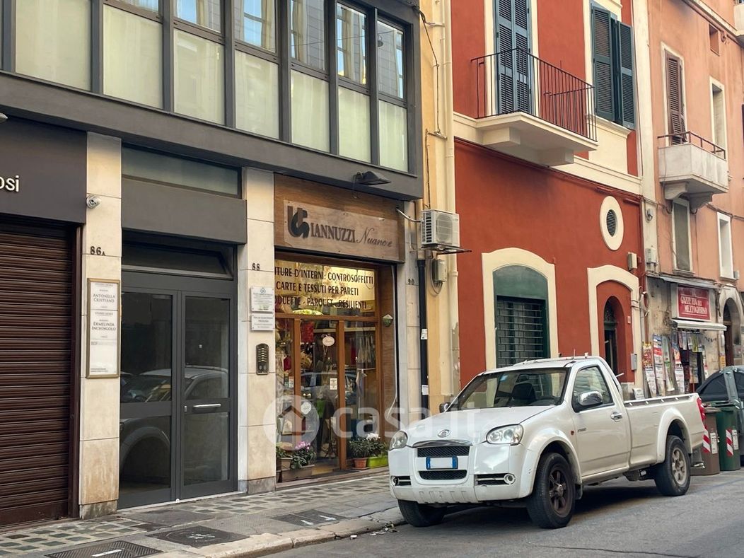 Negozio/Locale commerciale in Vendita in Via Abate Giacinto Gimma 90 a Bari