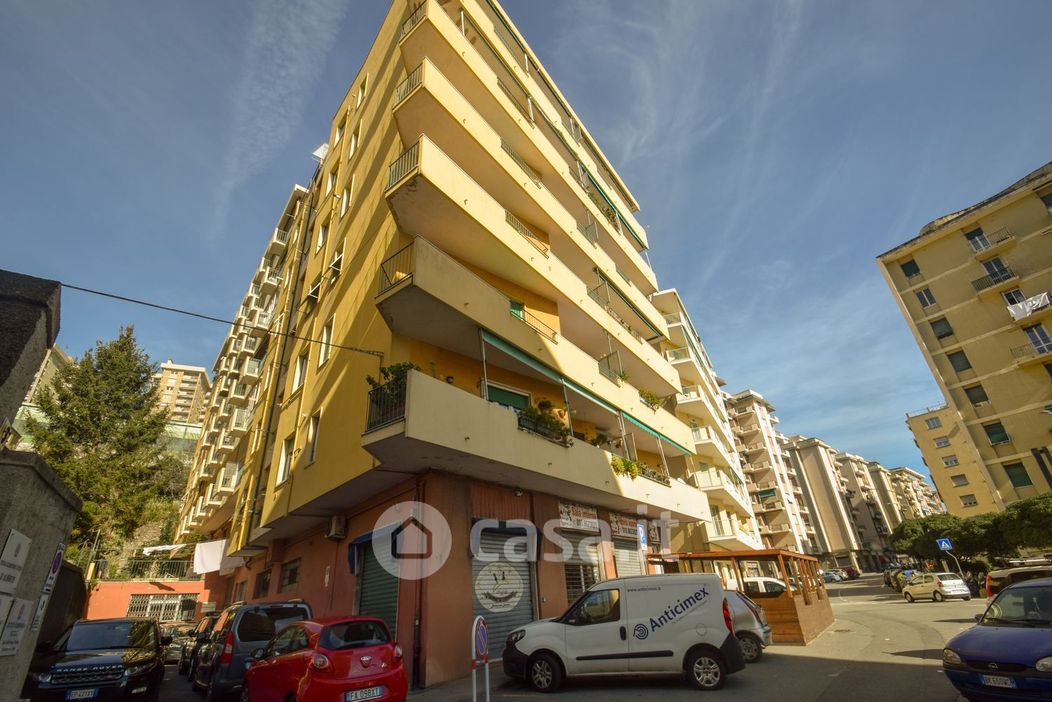 Negozio/Locale commerciale in Vendita in Via Buffa 84 r a Genova