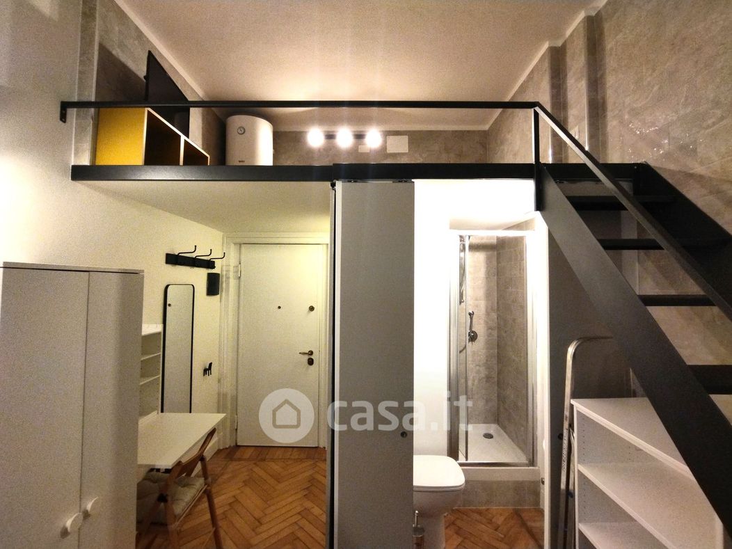 Appartamento in Affitto in Via Paolo Frisi 3 a Milano