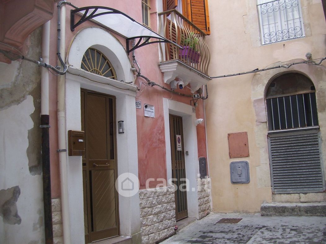 Casa indipendente in Vendita in Via ECCOHOMO 185 a Ragusa