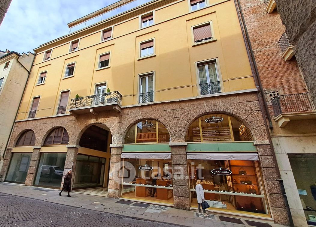 Negozio/Locale commerciale in Affitto in Corso palladio a Vicenza