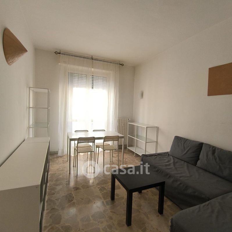 Appartamento in Affitto in Via Giordano Bruno a Milano