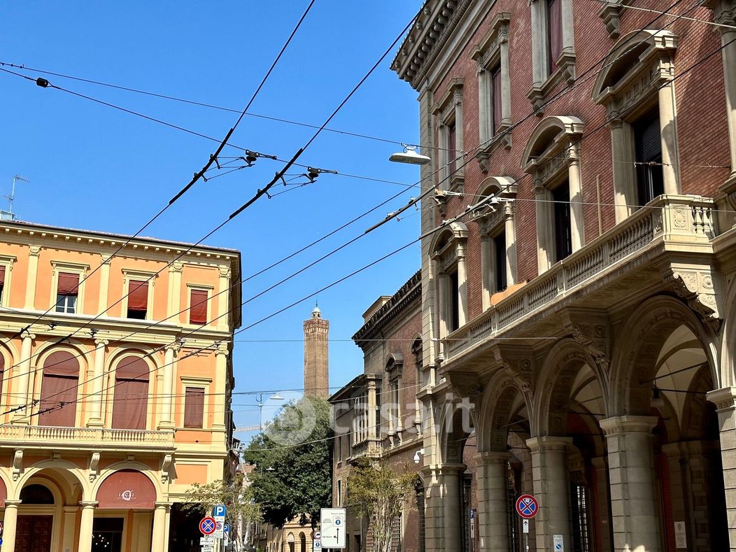 Negozio/Locale commerciale in Vendita in Via Santo Stefano a Bologna