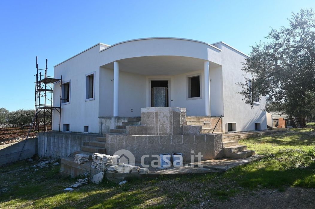 Villa in Vendita in SP162 9 a Alberobello