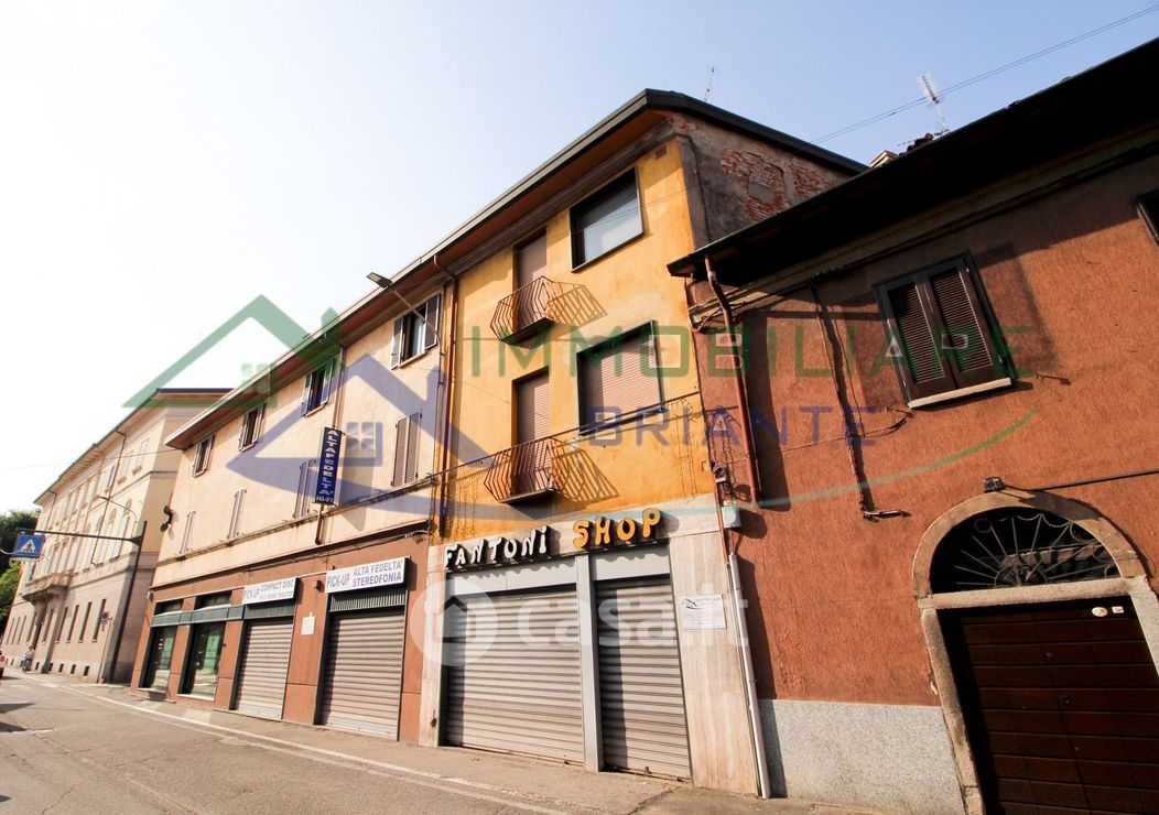 Casa indipendente in Vendita in Via Milano a Somma Lombardo