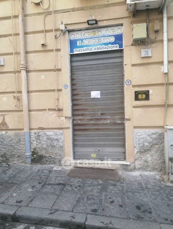 Negozio/Locale commerciale in Vendita in Via Giuseppe Martucci a Napoli