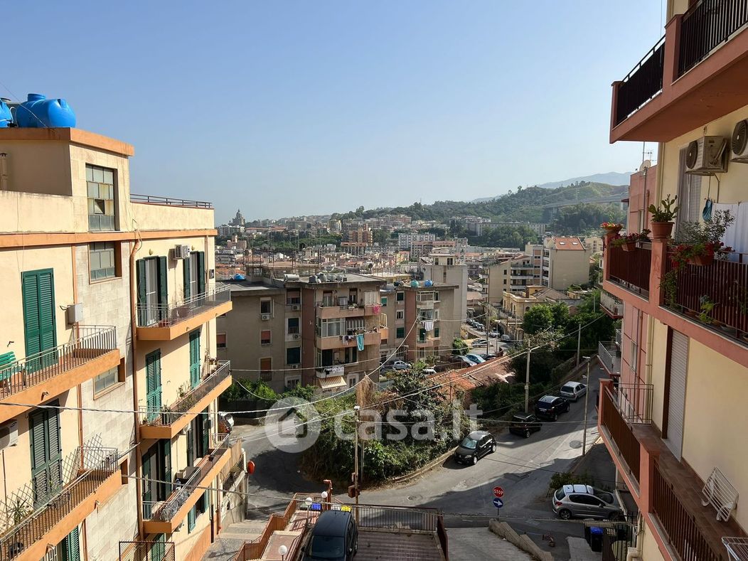 Appartamento in Vendita in Salita Ogliastri 62 a Messina