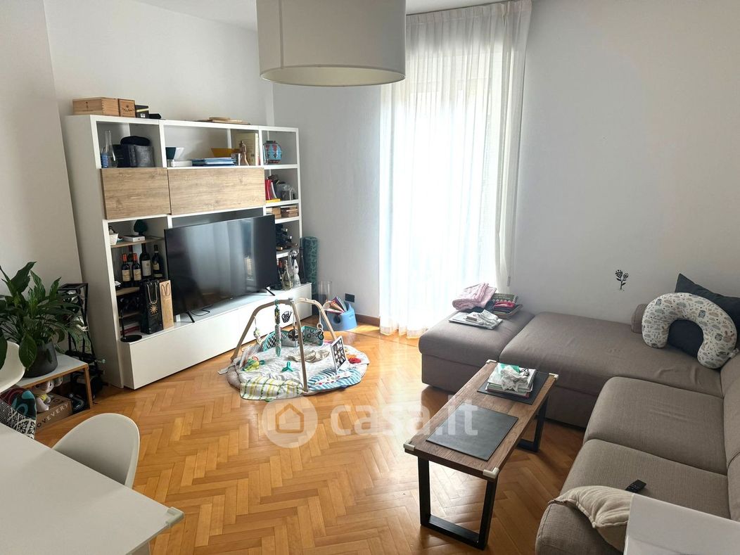 Appartamento in Affitto in Via Volterra 7 a Milano