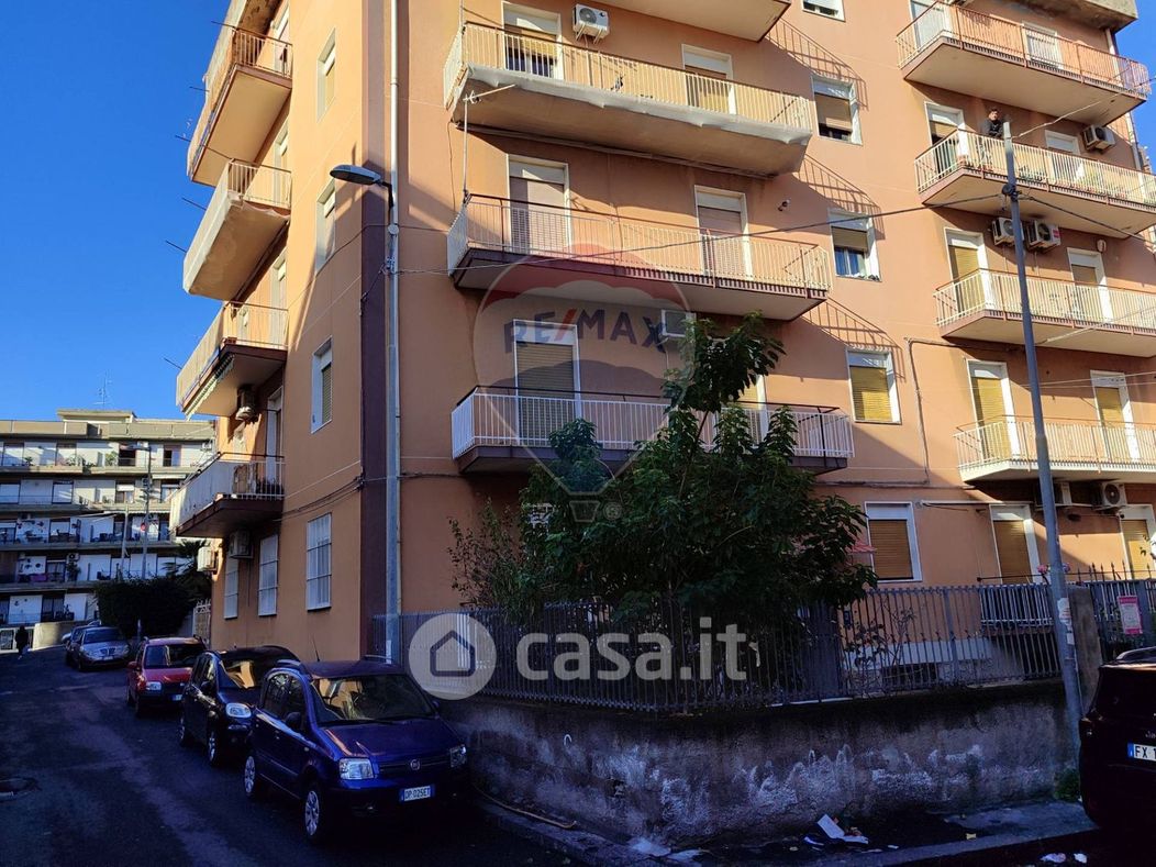Appartamento in Vendita in Via Salvo D'Acquisto 70 a Catania