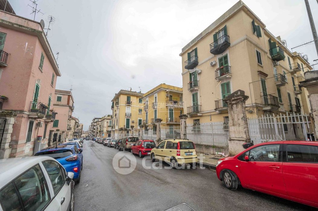 Appartamento in Vendita in Via Alessandro Manzoni 43 a Messina