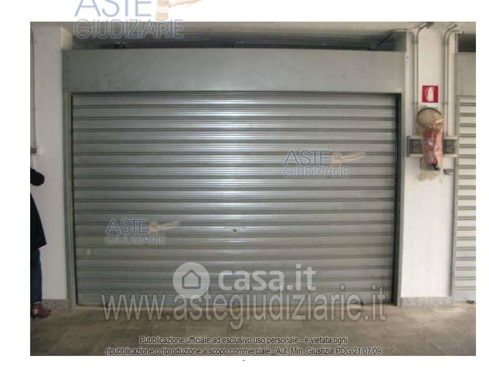 Garage/Posto auto in Vendita in Via Giuseppe Papalia 50 a Conversano