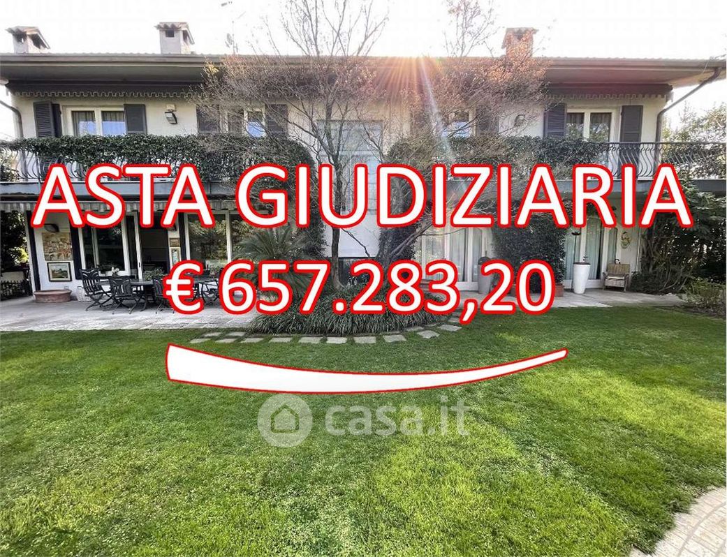 Casa Bi/Trifamiliare in Vendita in Via Don C. Gnocchi 34 -40 a Garda