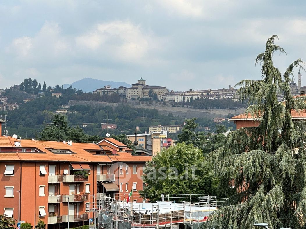 Appartamento in Vendita in carducci a Bergamo