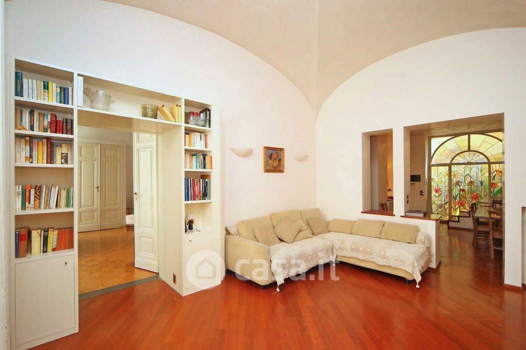 Appartamento in Affitto in Lungarno Amerigo Vespucci a Firenze