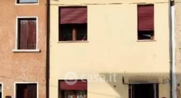 Appartamento in Vendita in Via San Lorenzo a Marano Vicentino