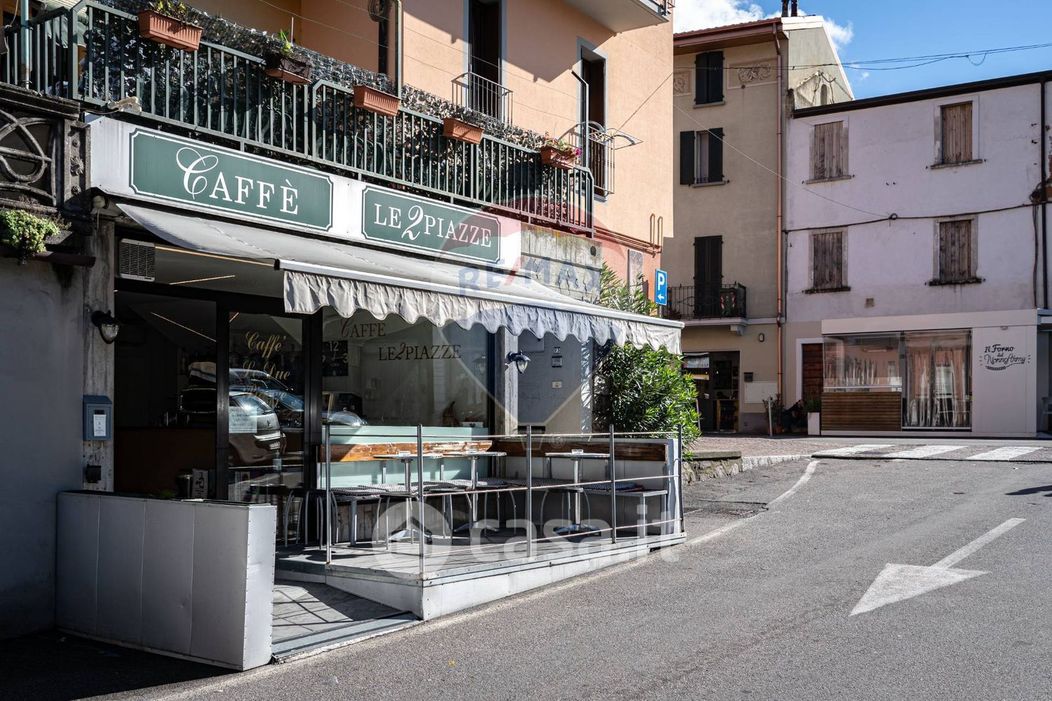 Negozio/Locale commerciale in Vendita in a Darfo Boario Terme