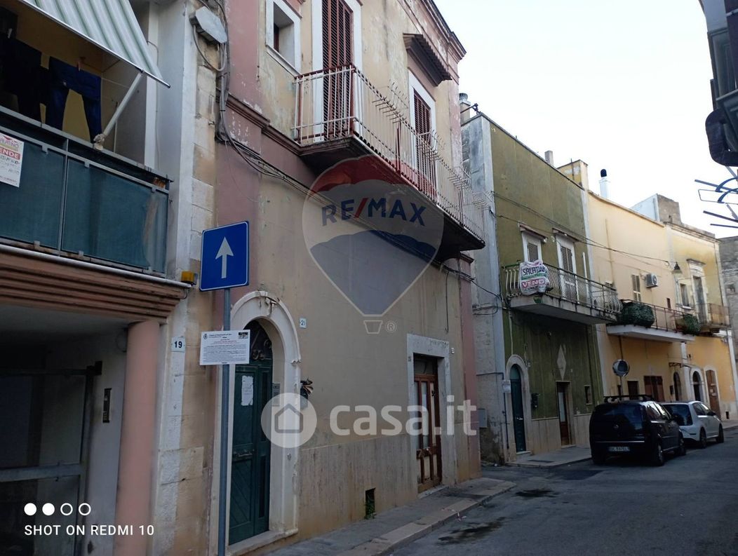 Casa indipendente in Vendita in Via Cecchi 8 a Sannicandro di Bari