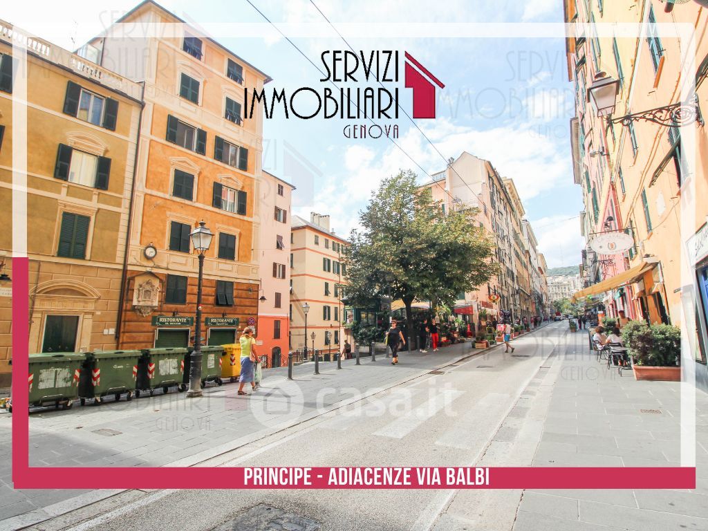 Appartamento in Vendita in Via Balbi a Genova